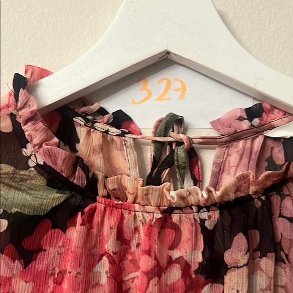 H&M Black and Red Relaxed Tie Front Blouse - Picture 7 of 15